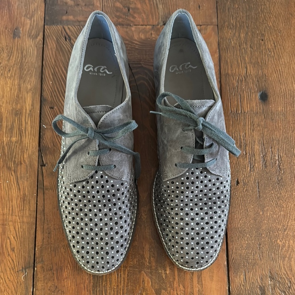 Ara Gray Suede studded Oxford Shoes - size 9